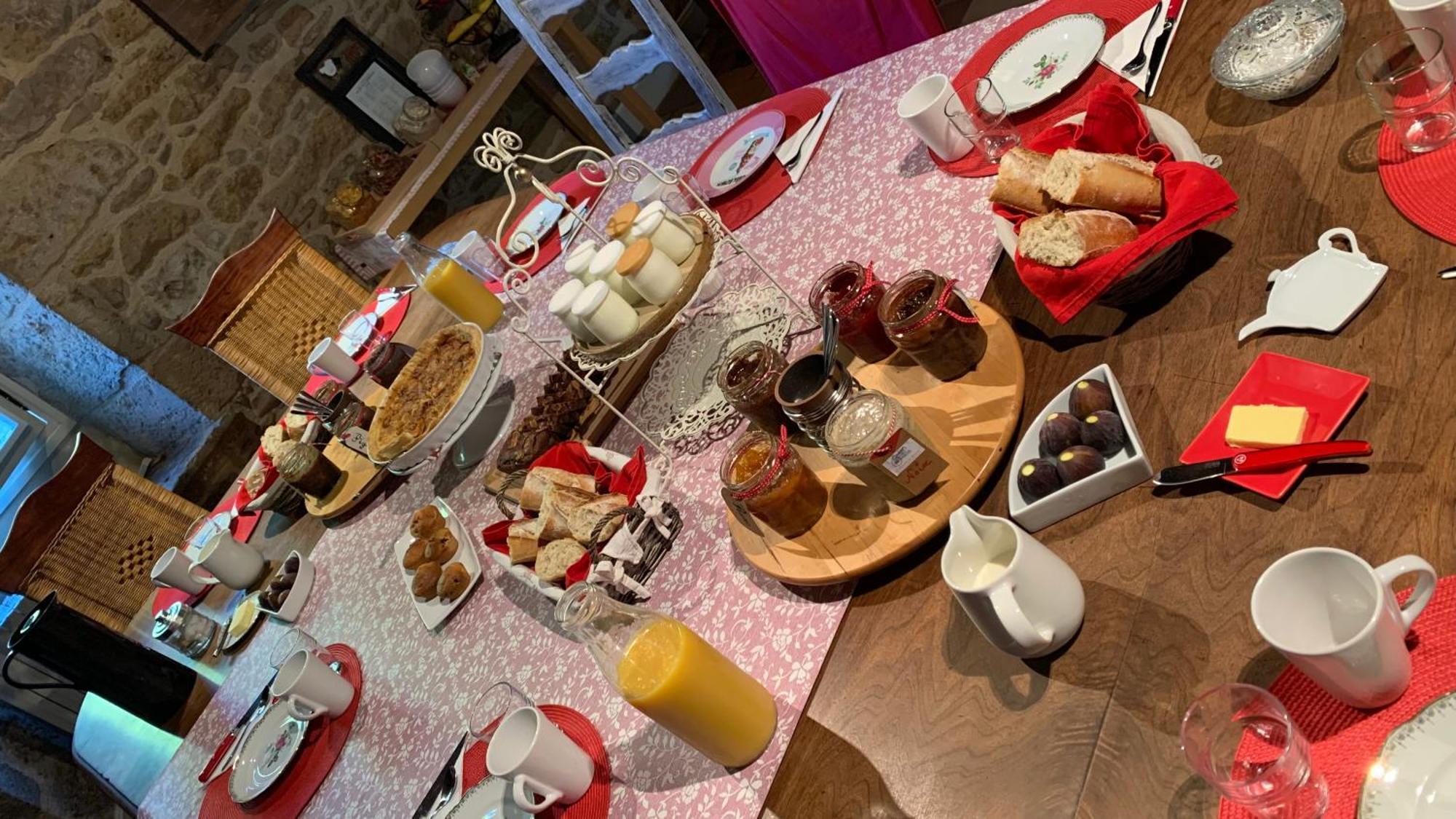 Bed and Breakfast Le Moulin Du Boisset Saint-Denis-les-Martel Экстерьер фото