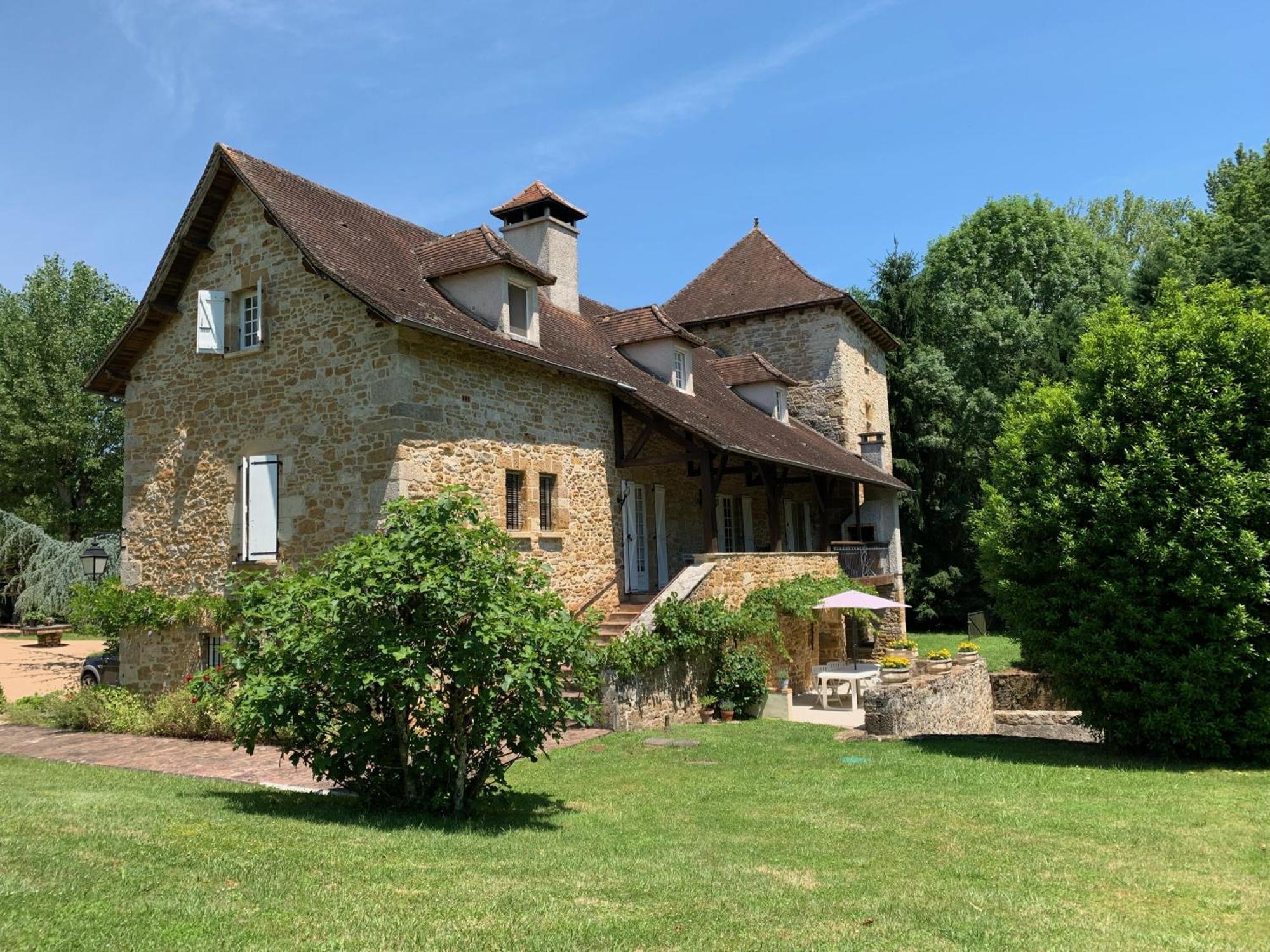 Bed and Breakfast Le Moulin Du Boisset Saint-Denis-les-Martel Экстерьер фото