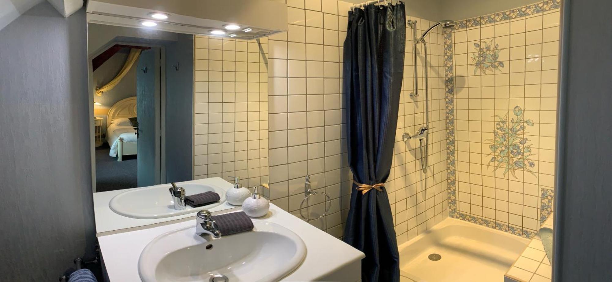Bed and Breakfast Le Moulin Du Boisset Saint-Denis-les-Martel Номер фото